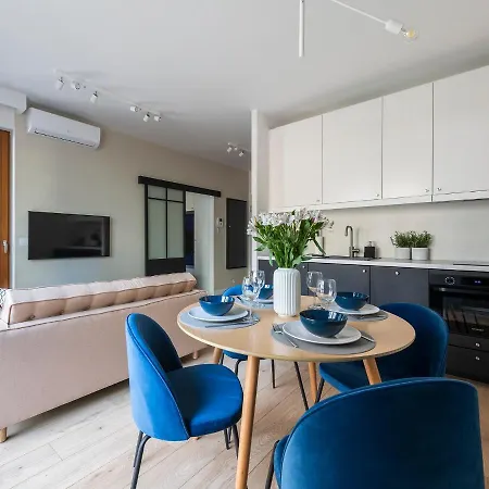 Yoursecondflat Grzybowska Metropoint Апартаменти
