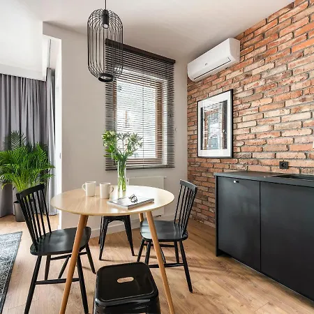 Апартаменти Yoursecondflat Grzybowska Metropoint *