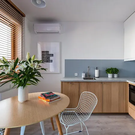 Yoursecondflat Grzybowska Metropoint Апартаменти *