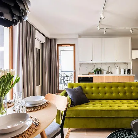 Apartament Yoursecondflat Grzybowska Metropoint *