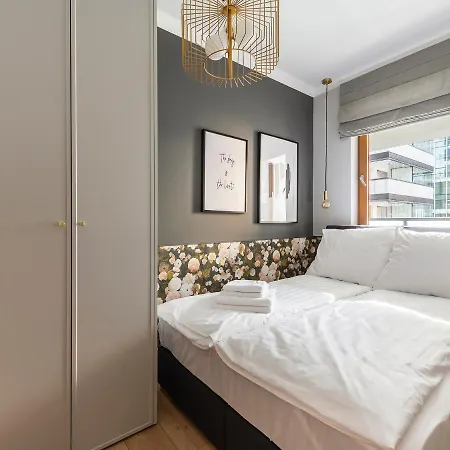 Yoursecondflat Grzybowska Metropoint Apartament *