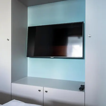 Apartament Yoursecondflat Grzybowska Metropoint *