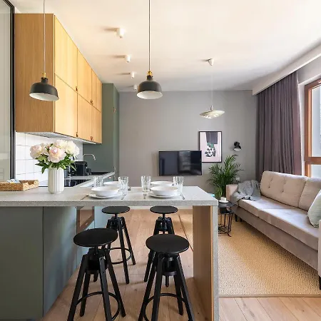 Апартаменти Yoursecondflat Grzybowska Metropoint Варшава