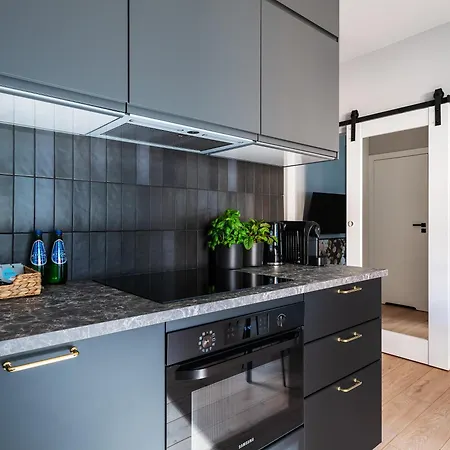 Yoursecondflat Grzybowska Metropoint Апартаменти
